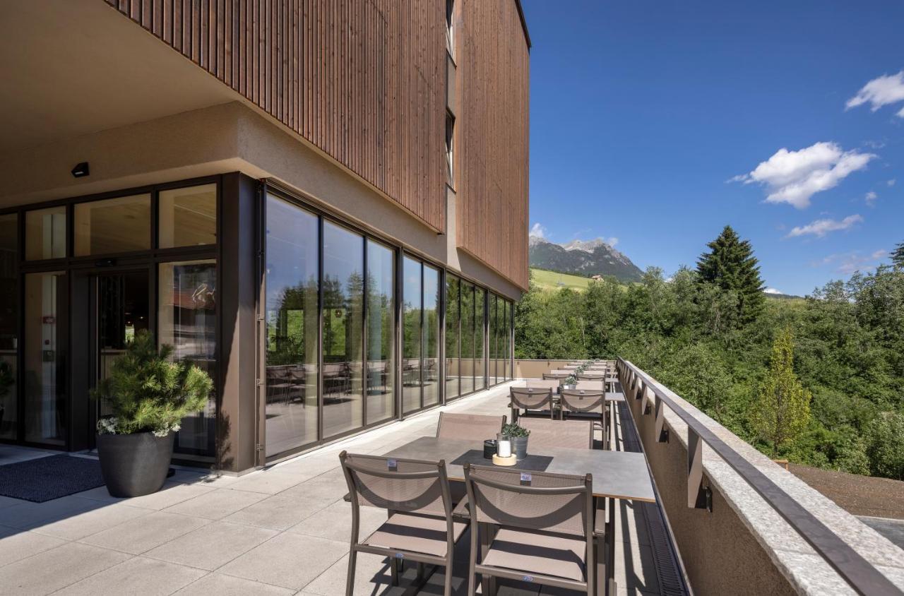 Jufa Hotel Savognin Exterior photo